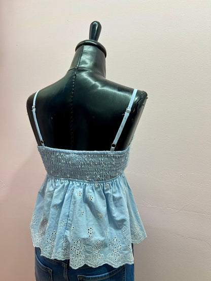 Blusa azul con bordado #11912￼