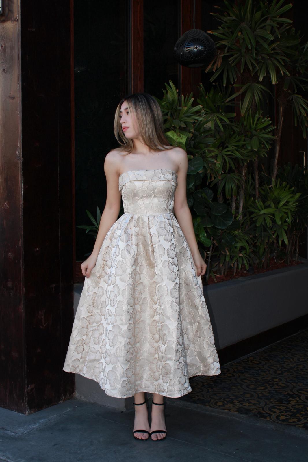 Vestido, beige con dorado, straple con estampado #11647￼