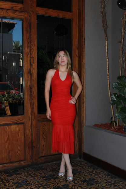 Vestido rojo halter corrugado midi #11310