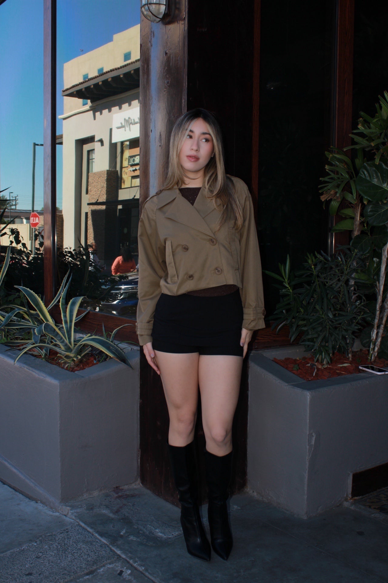 Gabardina corta café #11568