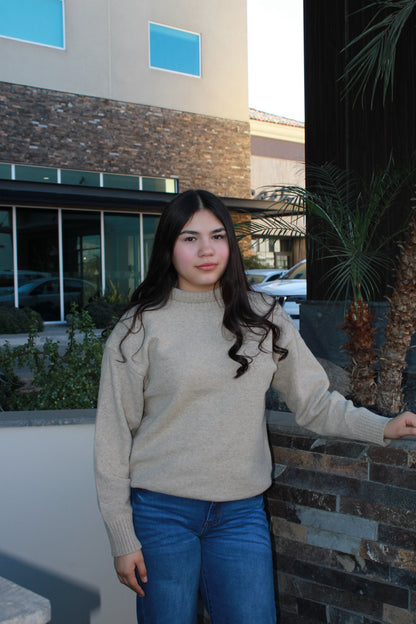 Suéter con cuello color arena #11700