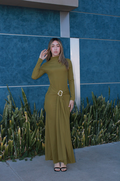 Vestido verde manga larga con detalle dorado #11606