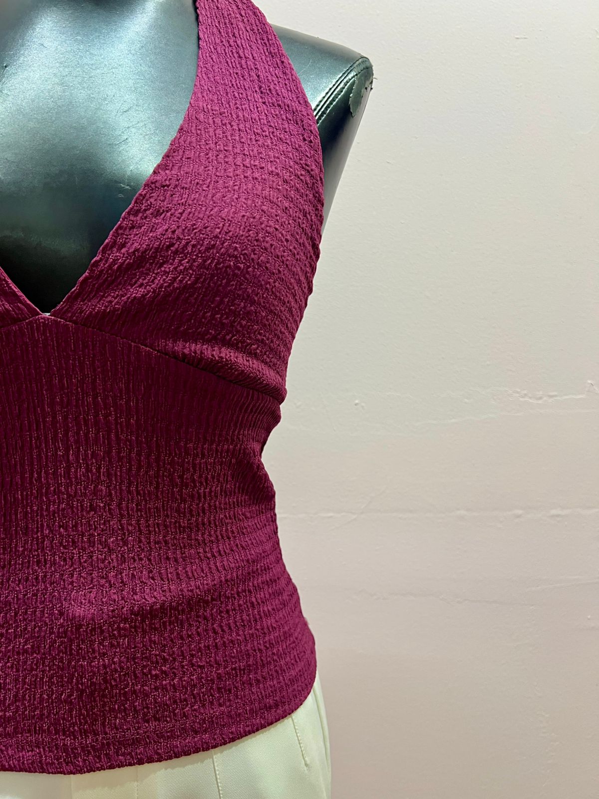 Top halter fucsia ￼#11915