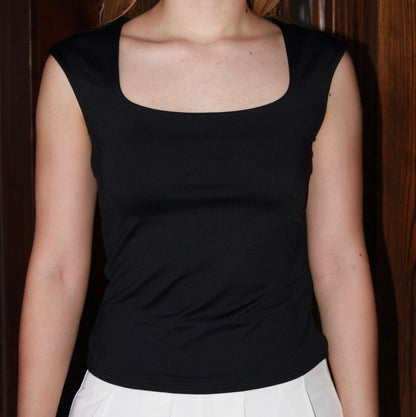 Top negro escote cuadrado #11246