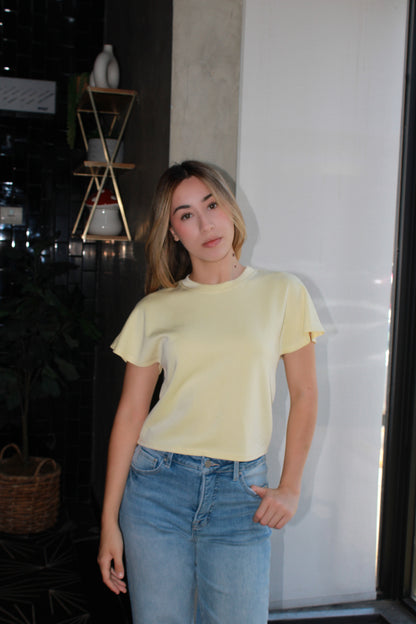 Blusa amarilla básica con manga oleada #11326