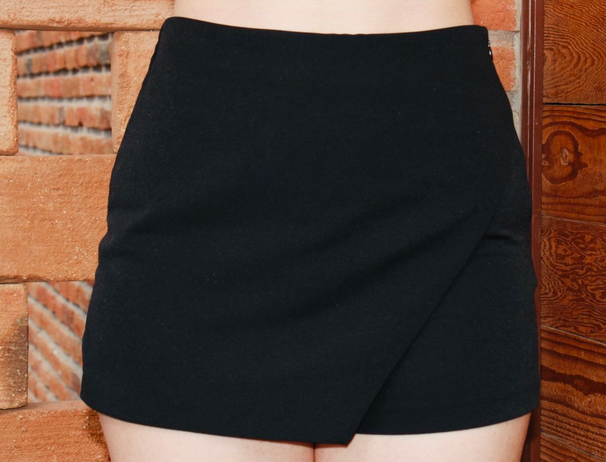 Falda short negra #11024