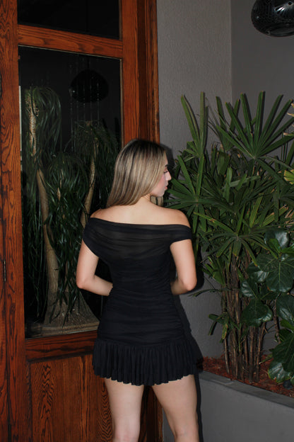 Vestido negro corto hombro asimetrico mesh #11448