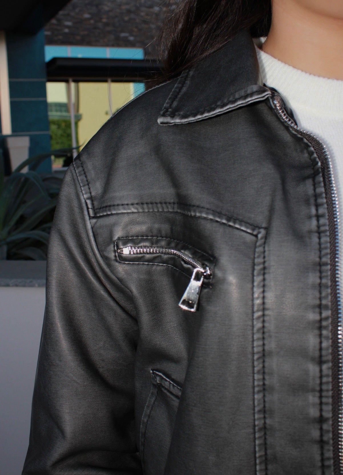 Chamarra tipo piel café-gris #11685