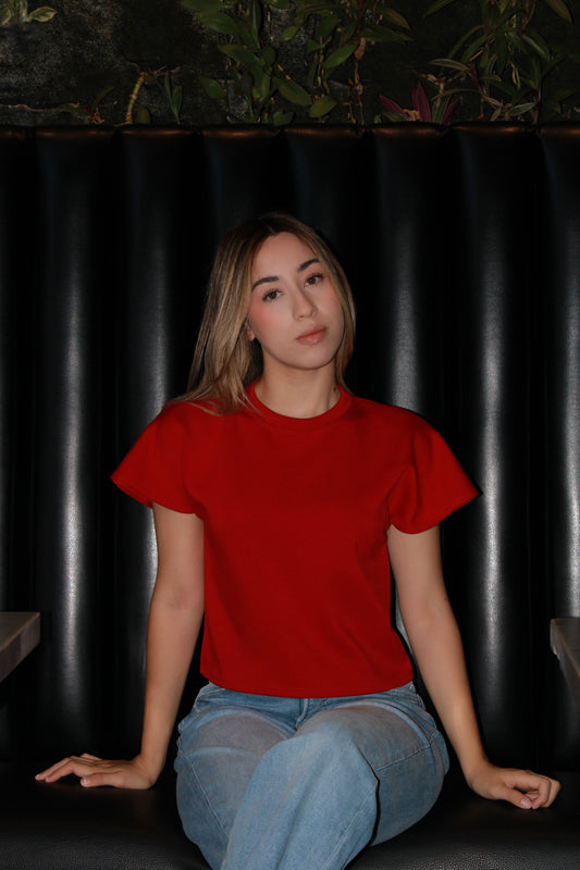 Blusa Básica roja con manga oleada #11325