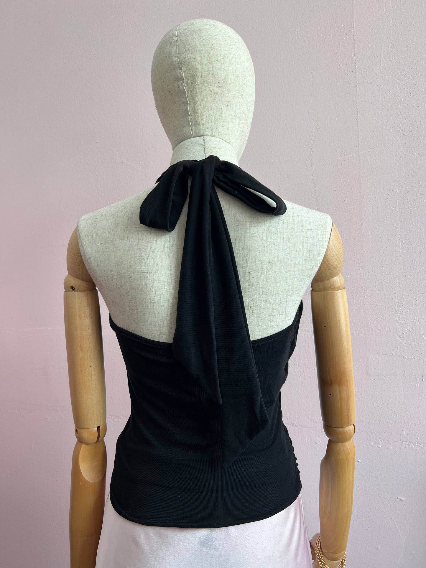 Blusa negra halter #11925￼