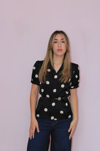 Blusa polka dots negra con choker #11885