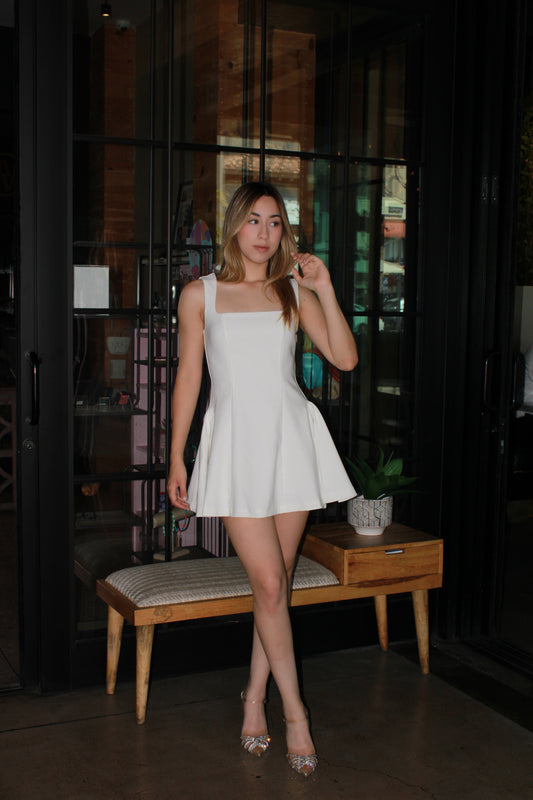 Vestido blanco corto de tirantes corte A #11321