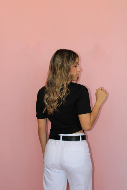 Blusa negra con nudo asimétrica #11844￼