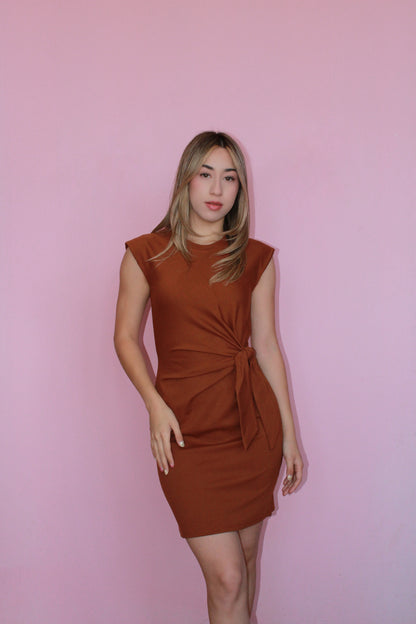 Vestido tipo camiseta c nudo corto café #11373