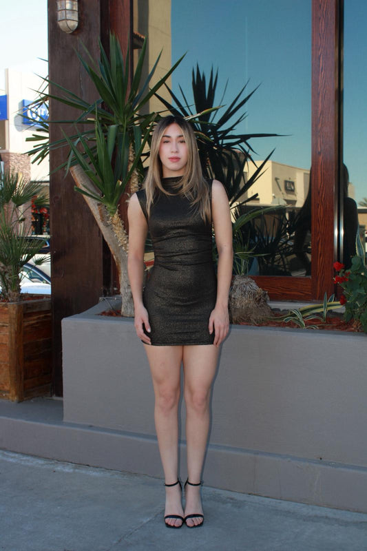 Vestido, corto, dorado, oscuro, con lados drapeados #11636