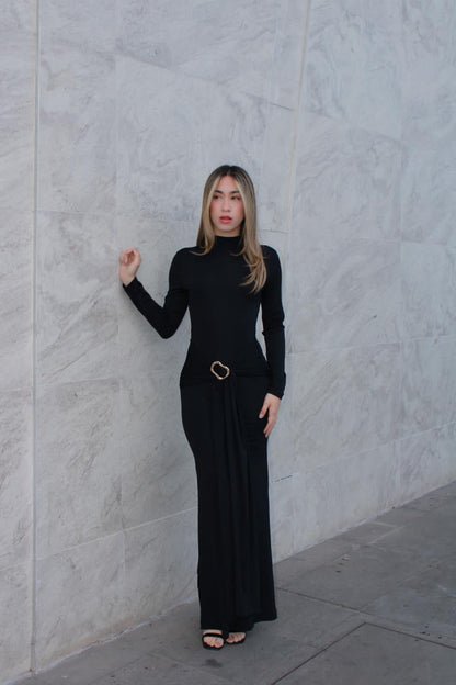 Vestido negro largo con detalle dorado #11592