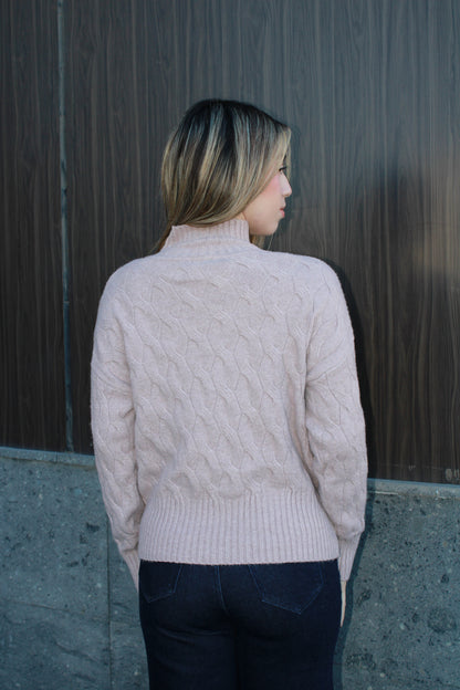 Suéter rosa bajito con cuello largo #11609