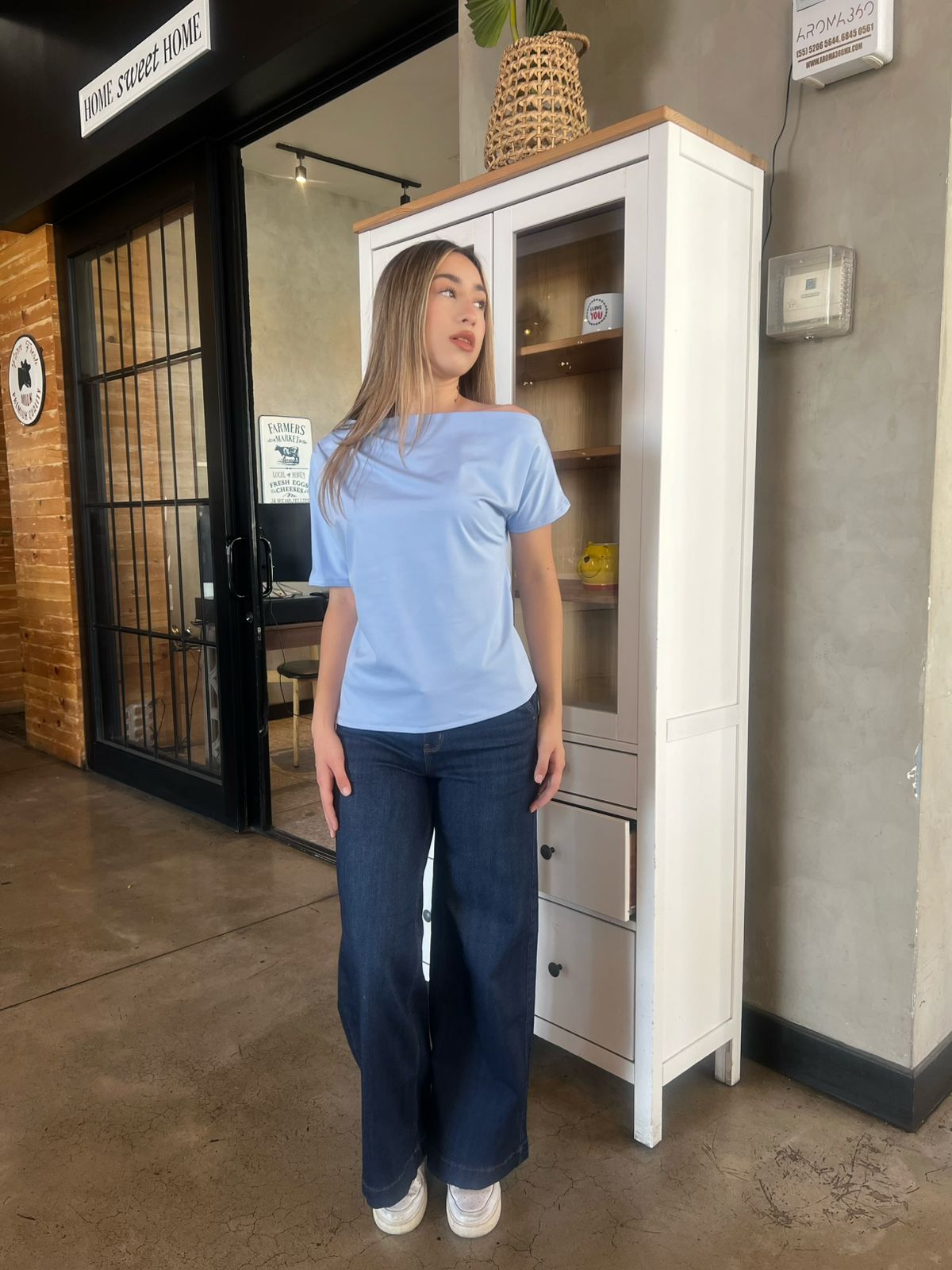 Blusa azul cielo hombro asimétrico #11834