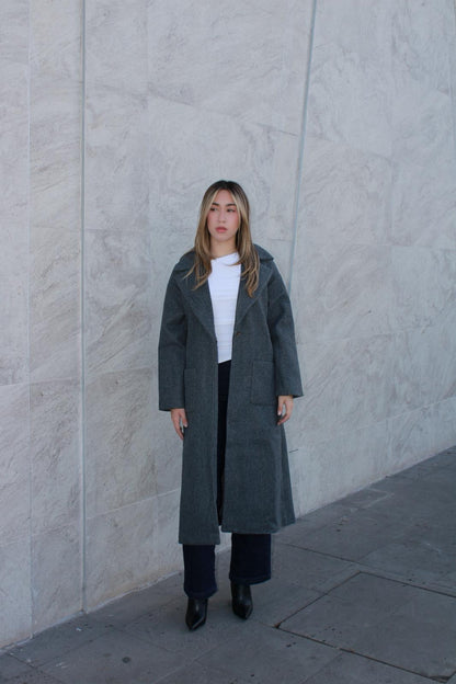 Saco largo gris oscuro # 11587￼