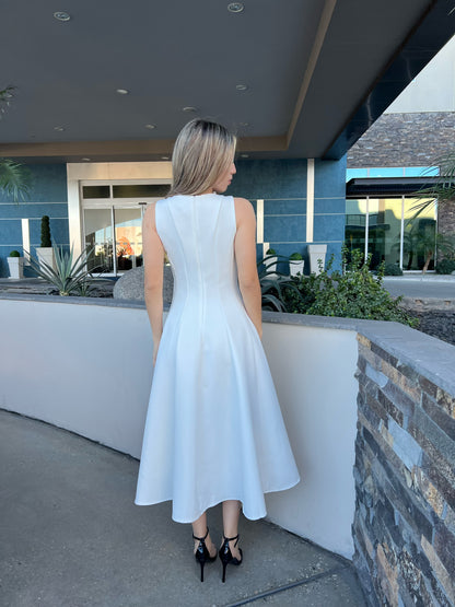 Vestido, Midi, blanco, sin mangas con vuelo #11718￼