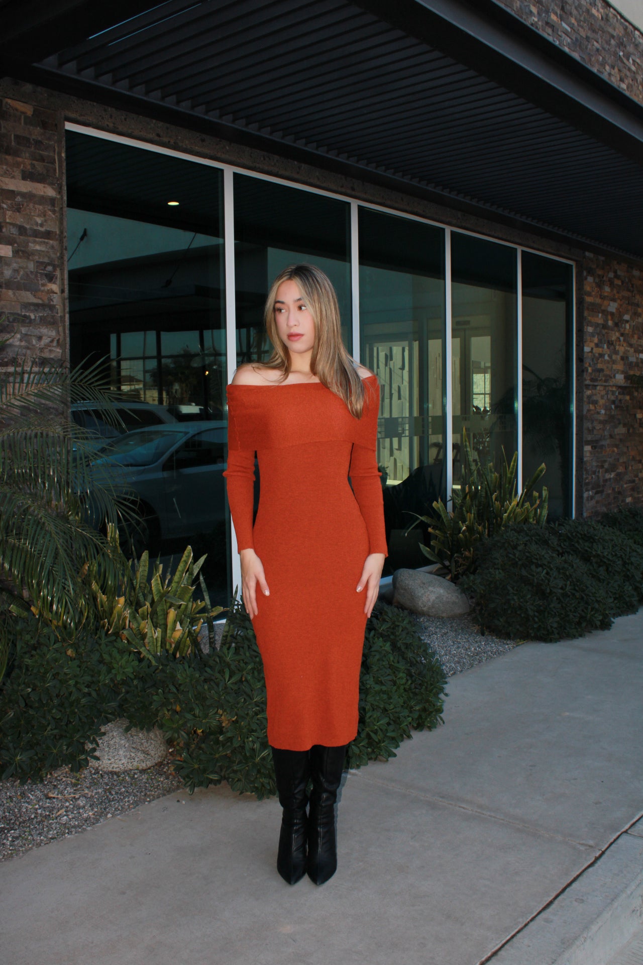 Vestido, color ladrillo Off Shoulder, de la de suéter manga larga #11672￼