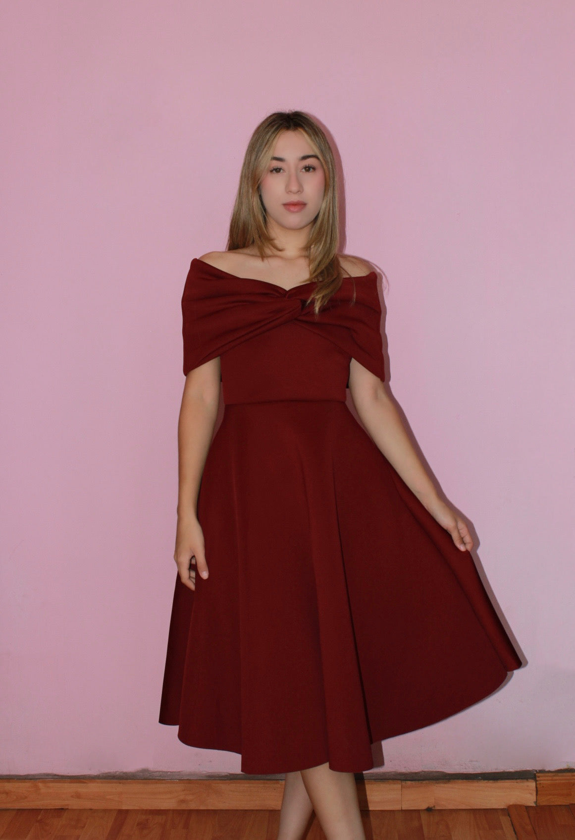 Vestido off shoulder guinda MIDI #11423