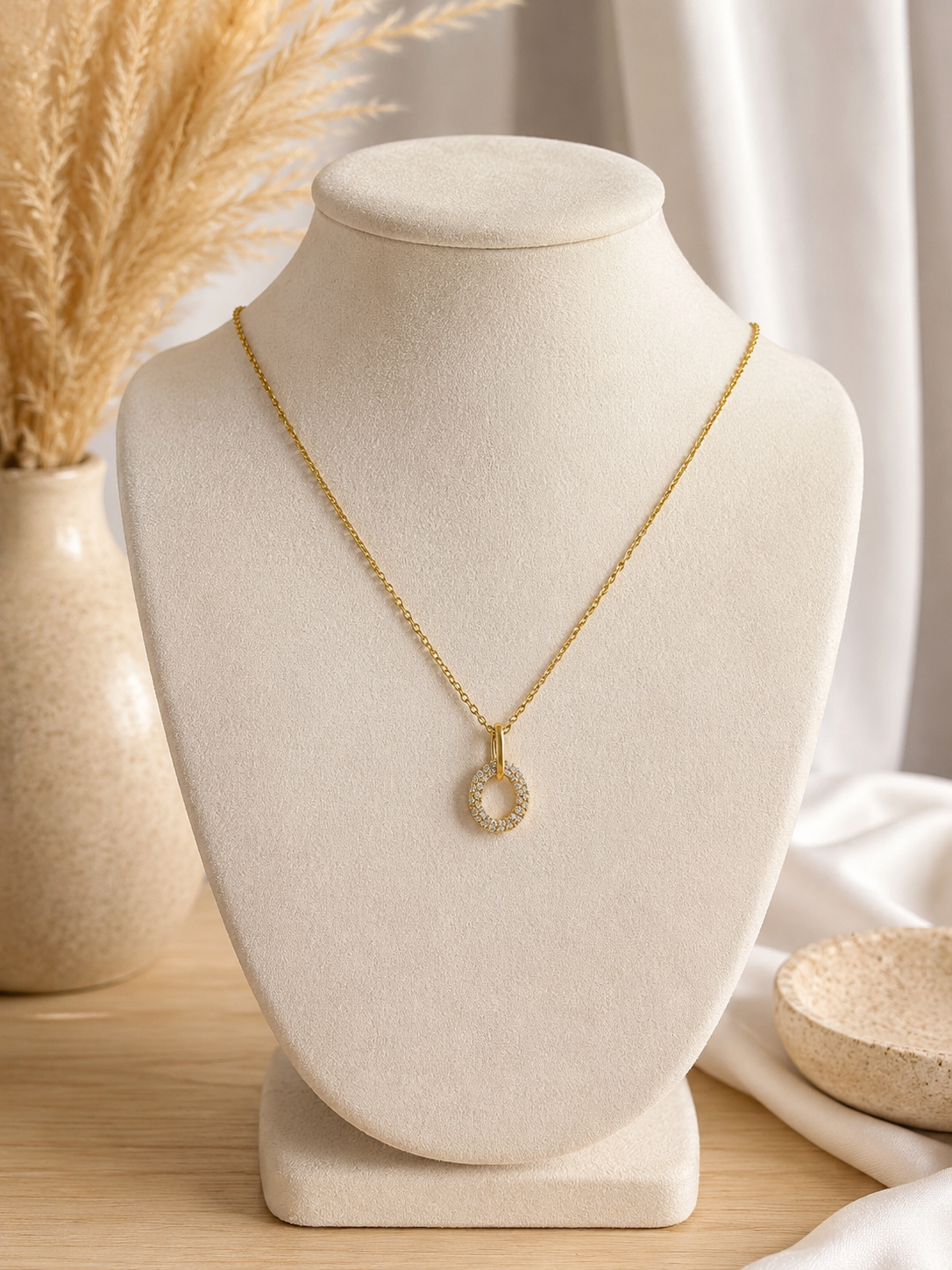 Collar dorado ovalado #59A