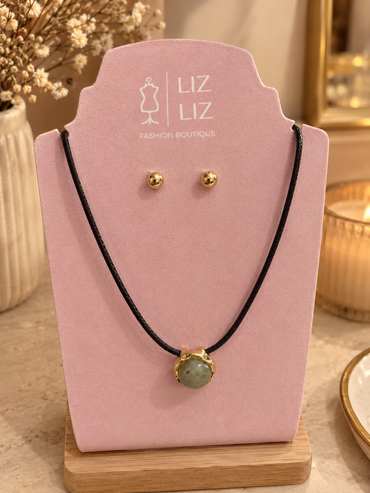 Collar con piedra gris con aretes #72A