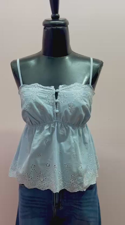 Blusa azul con bordado #11912￼