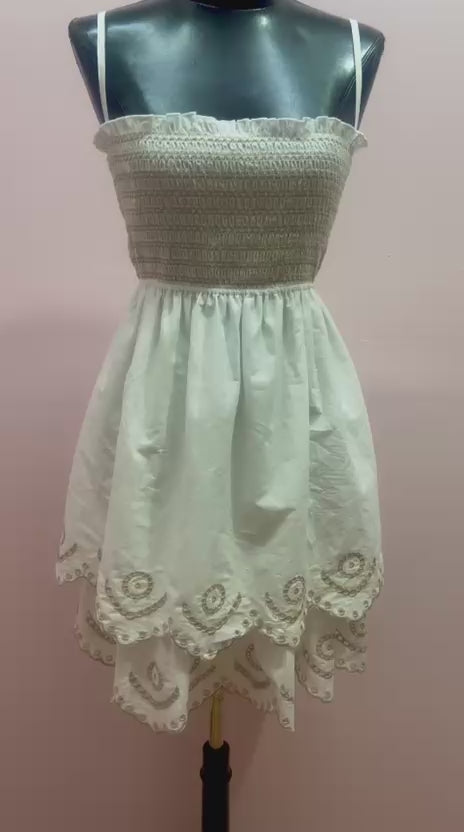 Vestido blanco con bordado #11916￼